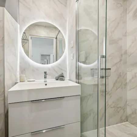 Bnbnook - Vast 3br - Arc De Triomphe & Champs Apartment