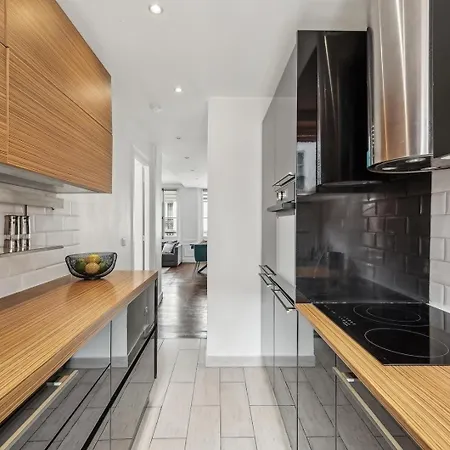 Bnbnook - Vast 3br - Arc De Triomphe & Champs Apartment